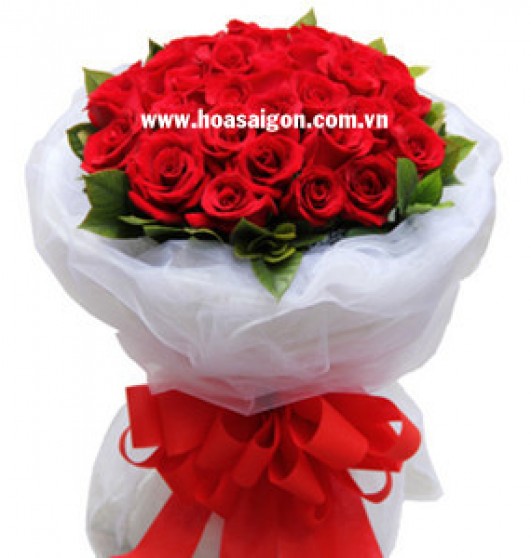 Bó hoa Mật ngọt tình yêu chính là sự kết hợp giữa 28 đóa hoa hồng đỏ thắm