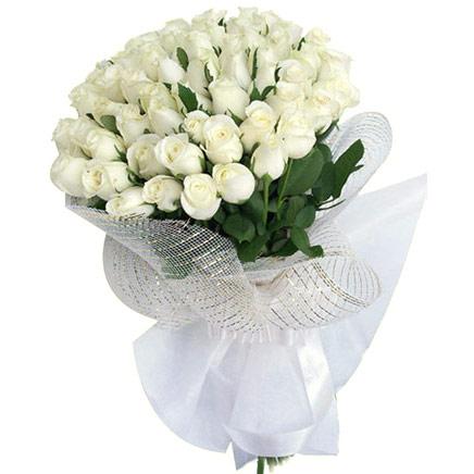 Bó hoa hồng trắng tặng sinh nhật Cự Giải
