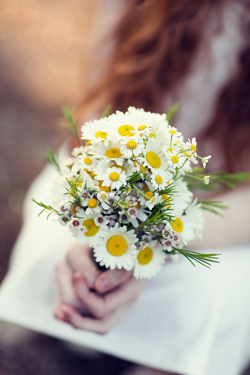 Những bó hoa cưới cầm tay nhỏ xinh như sao Hàn