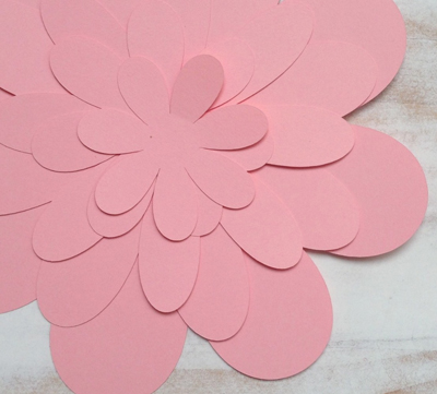 Hướng dẫn cách thực hiện bức tranh hoa bằng giấy đáng yêu tặng mẹ nhân Ngày của mẹ