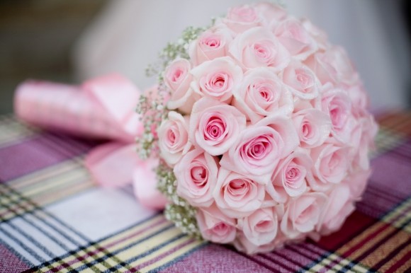 Chính vì vẻ đẹp ngọt ngào đó nên hoa hồng da thích hợp trong đám cưới và dành tặng những cô gái nhẹ nhàng