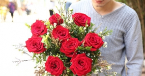 Gợi ý những mẫu hoa hồng đẹp tặng sinh nhật bạn gái?