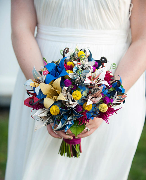 Trông bó hoa đa sắc màu này đẹp cuốn hút chẳng khác nào bó hoa tươi Trông bó hoa đa sắc màu này đẹp cuốn hút chẳng khác nào bó hoa tươi