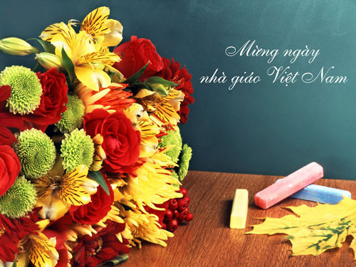 Tặng hoa tươi được xem là một món quà truyền thống trong ngày nhà giáo Việt Nam
