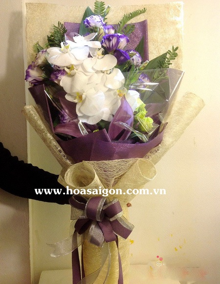 Bó hoa lan tặng mẹ ngày 20/10 Bó hoa lan tặng mẹ ngày 20/10