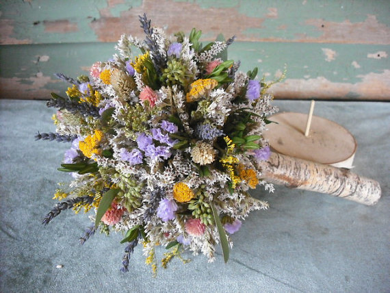 Hoa cưới khô chính món quà đặc biệt ghi dấu ngày cưới của hai bạn Hoa cưới khô chính món quà đặc biệt ghi dấu ngày cưới của hai bạn