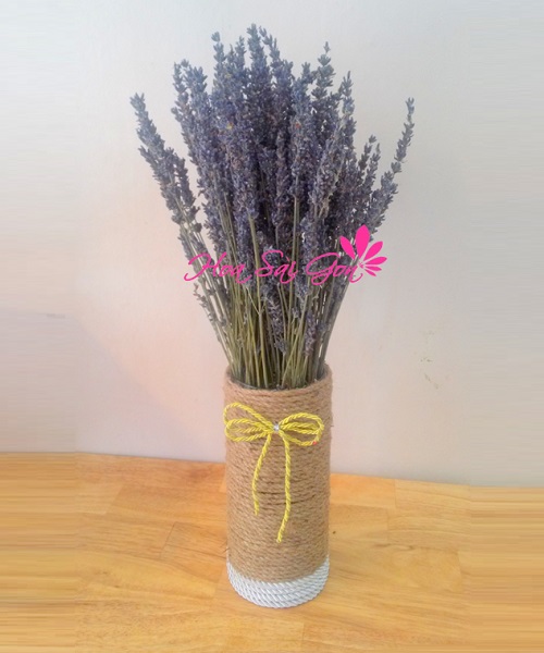 Hoa lavender cắm vào lọ: